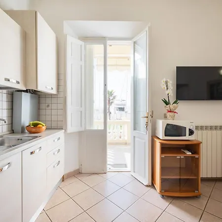 Liberty With Private Appartement San Vincenzo
